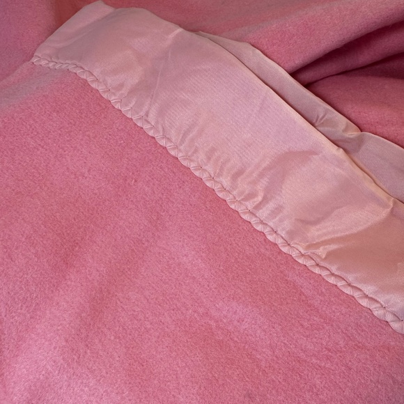 Vintage Esmond Therma Weave Pink Blanket Rayon Orlon NWT Rare Find - Picture 3 of 8